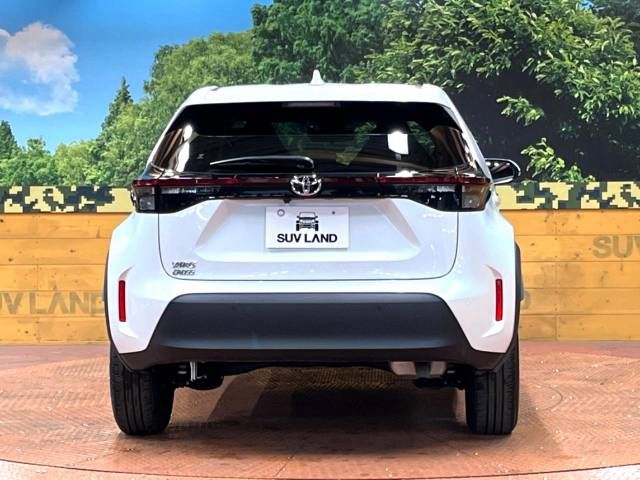 Toyota YARIS CROSS 2023-03 188980-15
