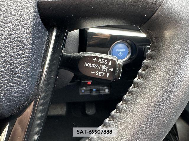 Toyota PRIUS PHV 2018-06 337229-16