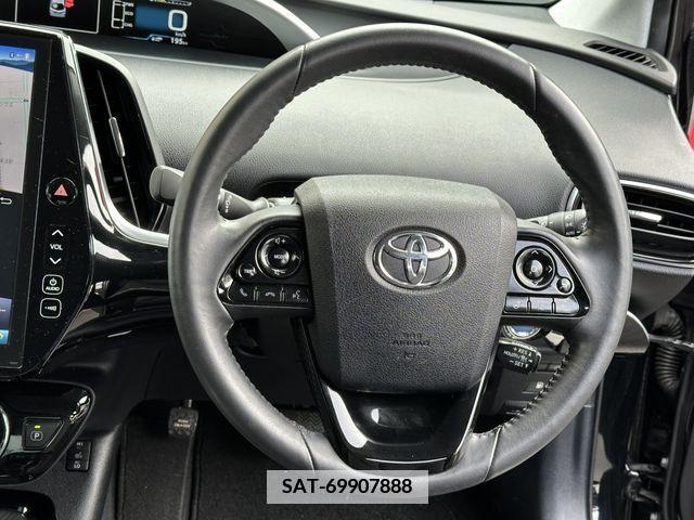 Toyota PRIUS PHV 2018-06 337229-13