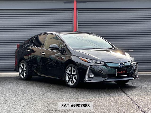 Toyota PRIUS PHV 2018-06 337229-27
