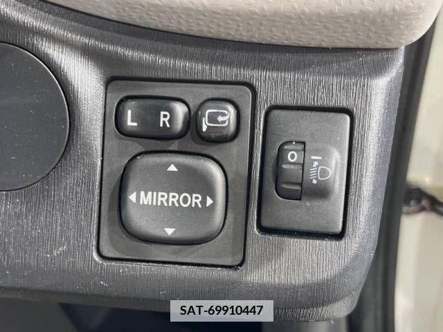 Toyota VITZ 2012-03 370140-3