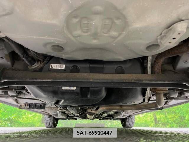 Toyota VITZ 2012-03 370140-17