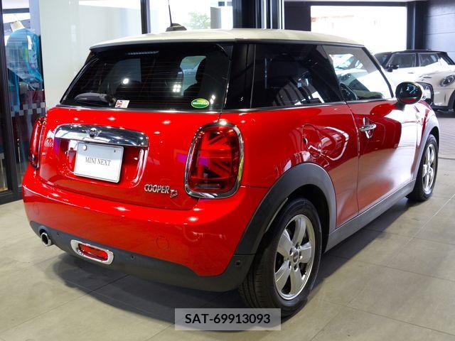 Bmw MINI 2019-11 319820-1