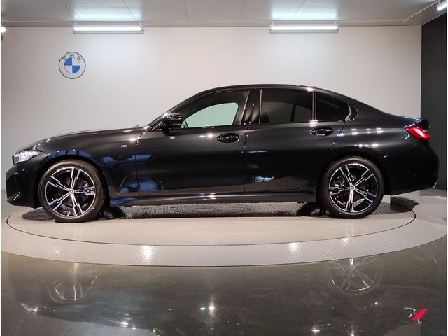 Bmw 3 SERIES 2023-03 5307-1
