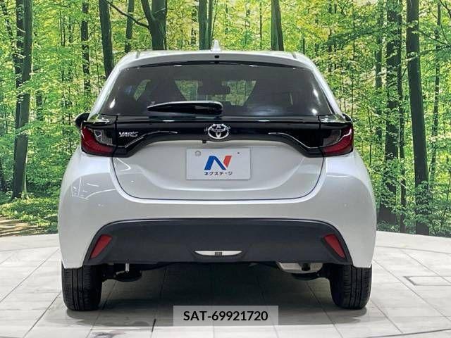 Toyota YARIS 2022-06 290837-15