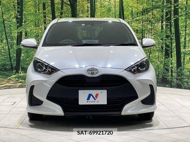 Toyota YARIS 2022-06 290837-14