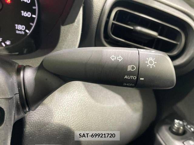 Toyota YARIS 2022-06 290837-6