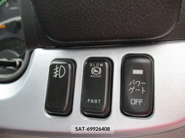 Mitsubishi CANTER 2023-11 294457-17