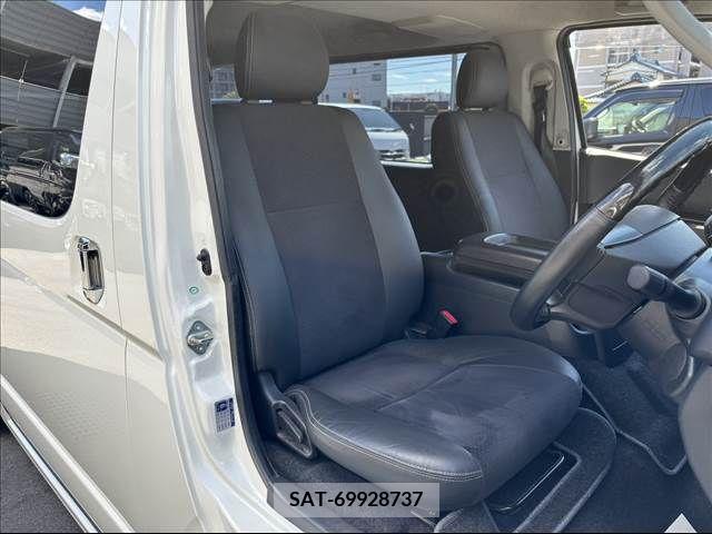 Toyota REGIUSACE VAN 2015-05 298599-6