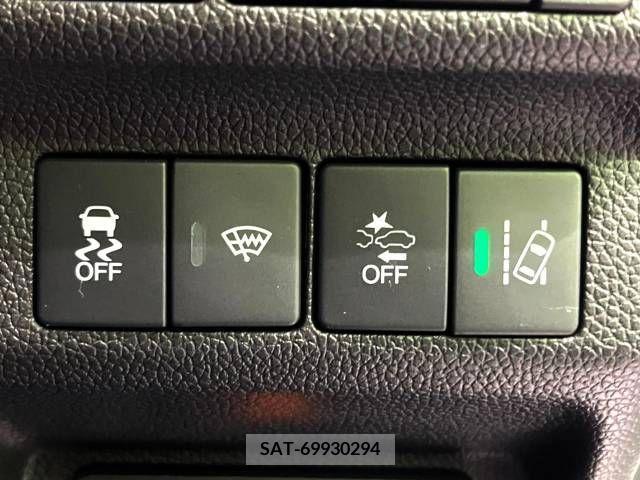 Honda FREED 2017-11 382085-6