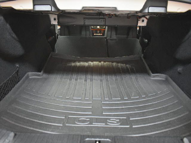 Mercedes Benz CLS-CLASS 2017-03 23987-19