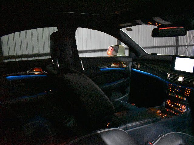 Mercedes Benz CLS-CLASS 2017-03 23987-21
