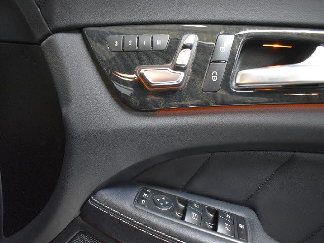 Mercedes Benz CLS-CLASS 2017-03 23987-12