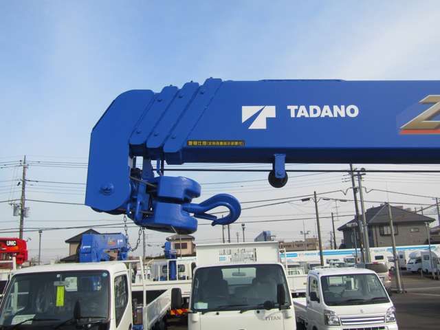 Mazda TITAN 2023-09 9950-8