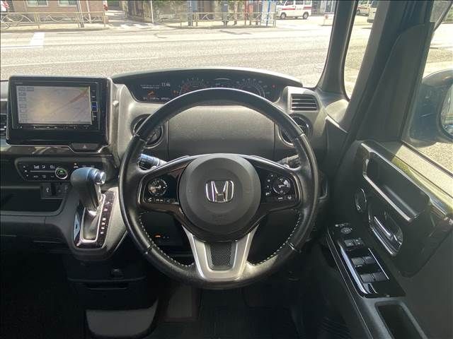 Honda N BOX CUSTOM 2018-10 186696-14