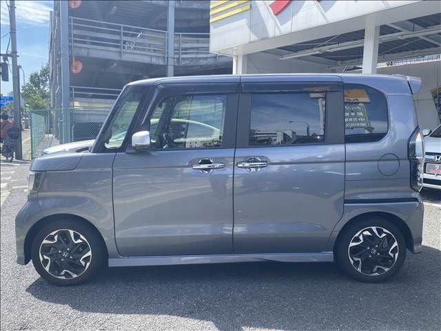 Honda N BOX CUSTOM 2018-10 186696-5
