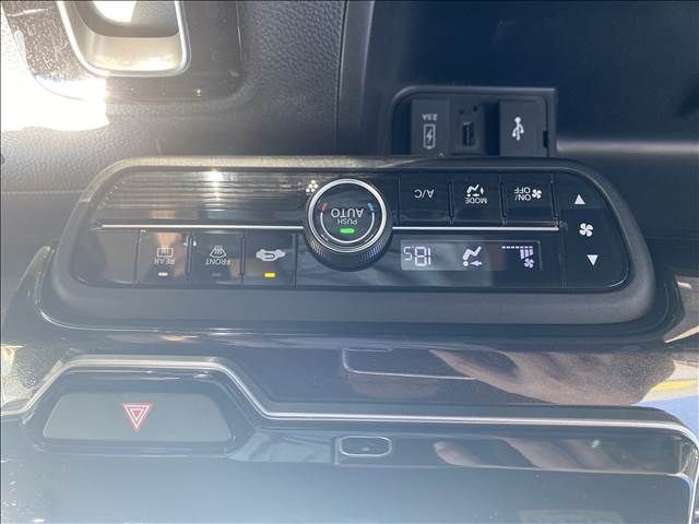 Honda N BOX CUSTOM 2018-10 186696-19