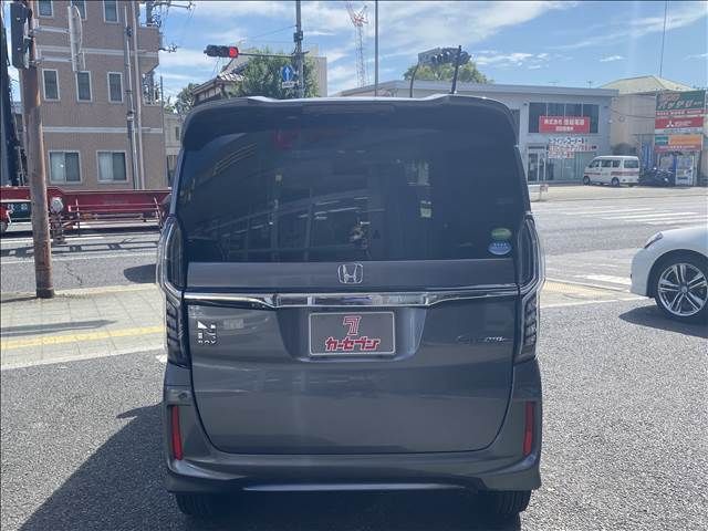 Honda N BOX CUSTOM 2018-10 186696-11