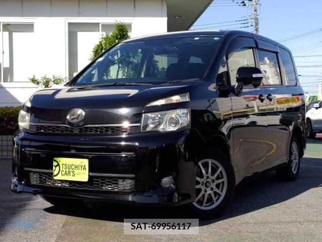 Toyota VOXY 2011-12 289222-0