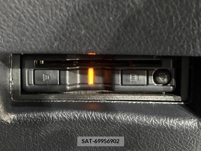 Toyota SIENTA 2021-04 218195-6