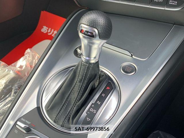 Audi TT 2016-06 204045-16