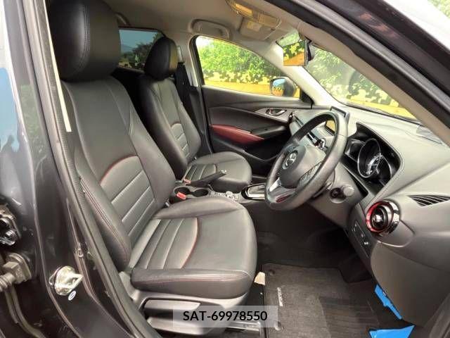 Mazda CX-3 2016-09 358472-8