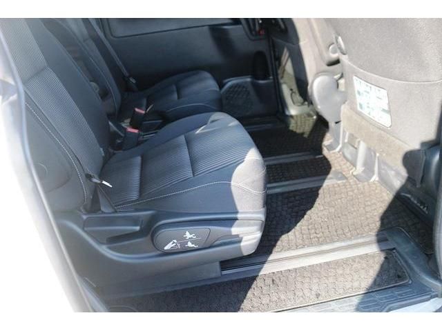 Toyota NOAH HYBRID 2017-08 9471-12