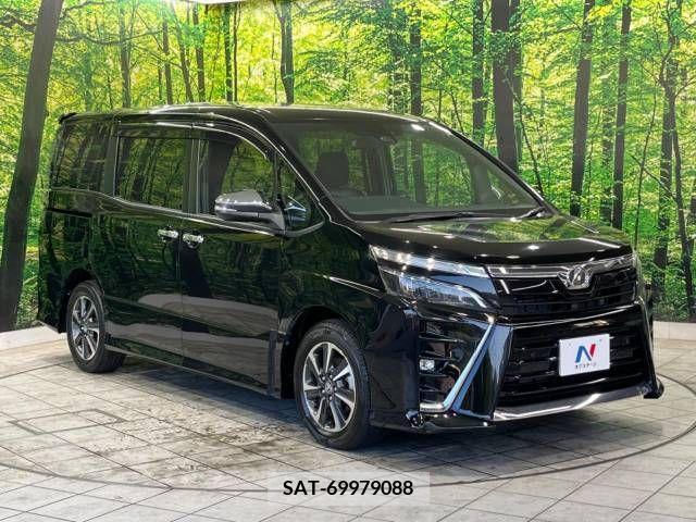 Toyota VOXY 2019-07 370397-17