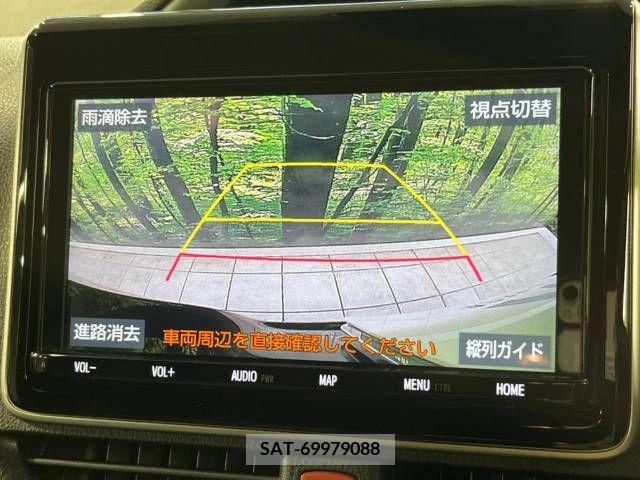 Toyota VOXY 2019-07 370397-3
