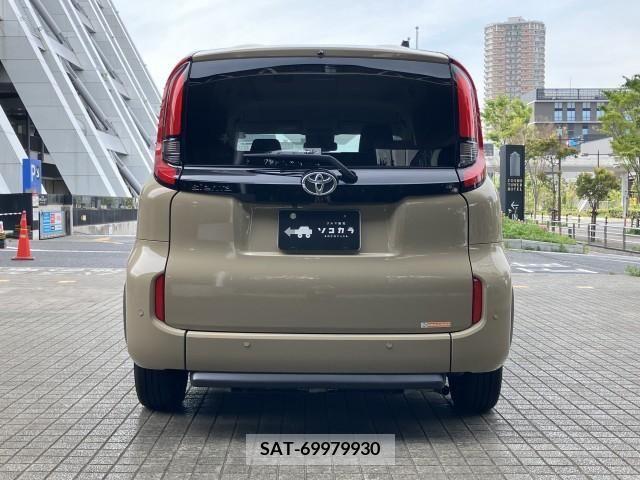 Toyota SIENTA 2023-07 374932-4