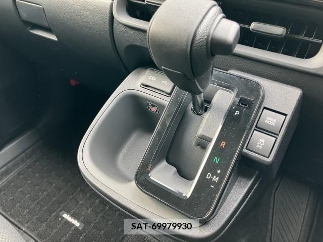 Toyota SIENTA 2023-07 374932-21