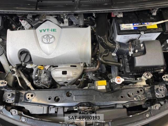 Toyota SIENTA 2017-08 386771-19