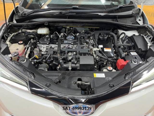 Toyota C-HR 2017-03 338227-17