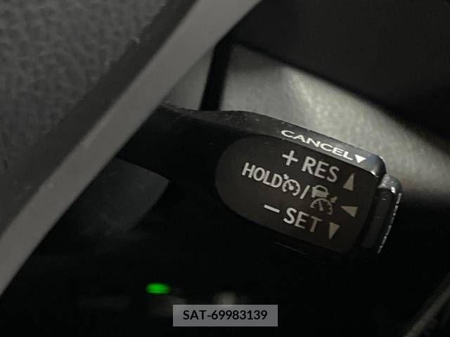 Toyota C-HR 2017-03 338227-4