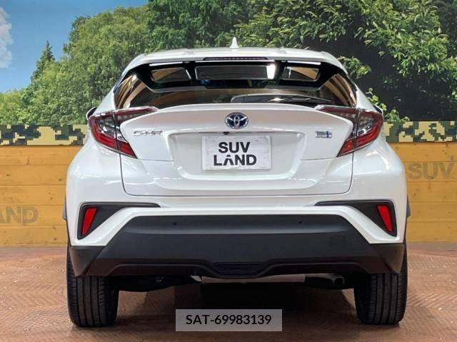 Toyota C-HR 2017-03 338227-14