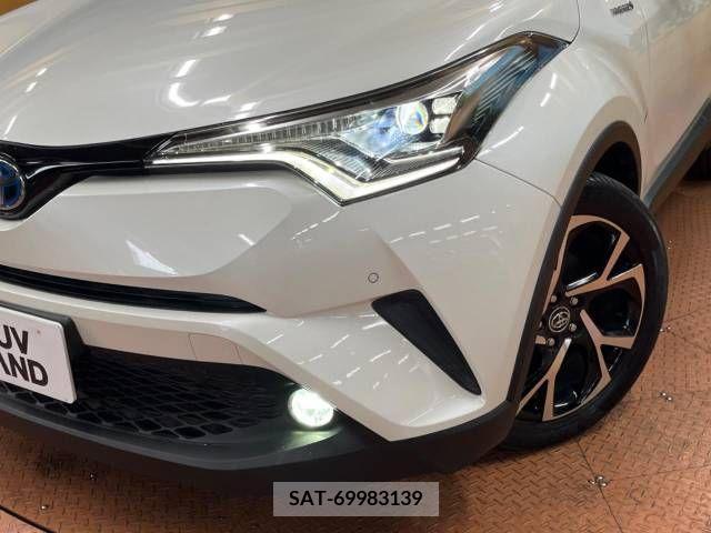 Toyota C-HR 2017-03 338227-11