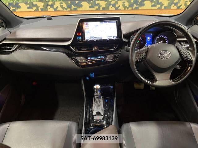 Toyota C-HR 2017-03 338227-1