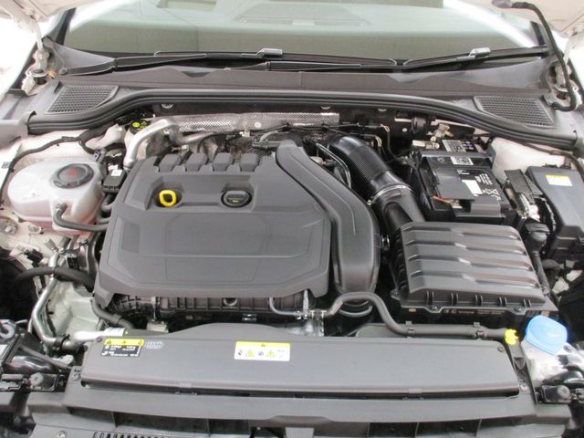VolksWagen GOLF 2021-06 14547-29