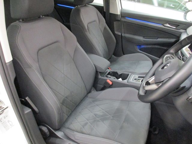 VolksWagen GOLF 2021-06 14547-16