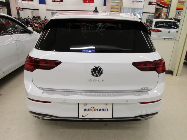 VolksWagen GOLF 2021-06 14547-26