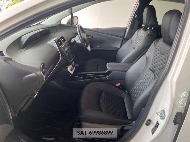 Toyota PRIUS PHV 2017-03 351690-6