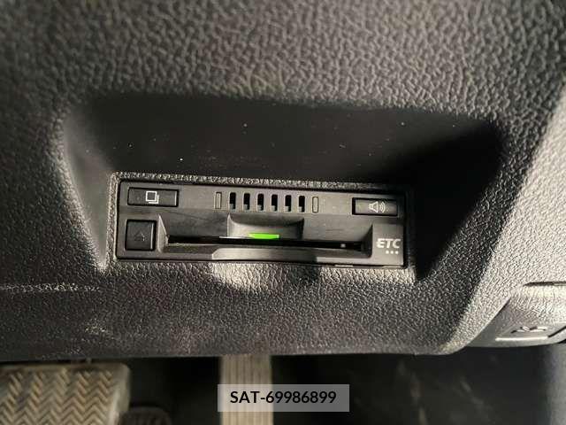 Toyota PRIUS PHV 2017-03 351690-14