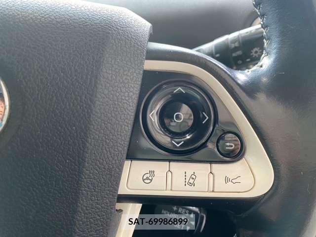 Toyota PRIUS PHV 2017-03 351690-11