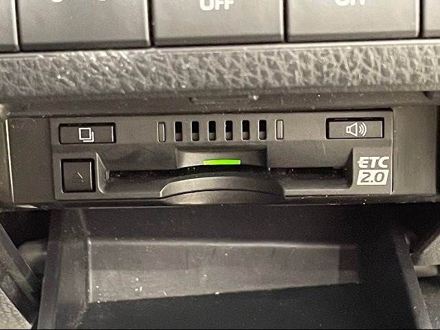 Toyota CAMRY HYBRID 2017-11 194508-5