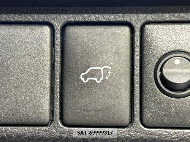 Toyota HARRIER 2017-06 271205-6
