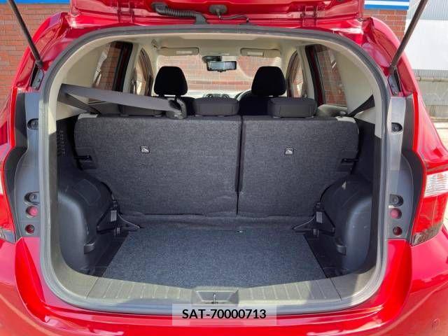 Nissan NOTE 2017-01 305356-11