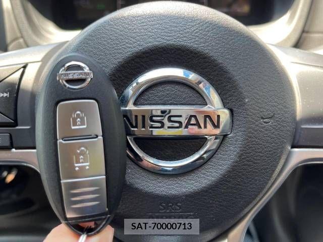 Nissan NOTE 2017-01 305356-6