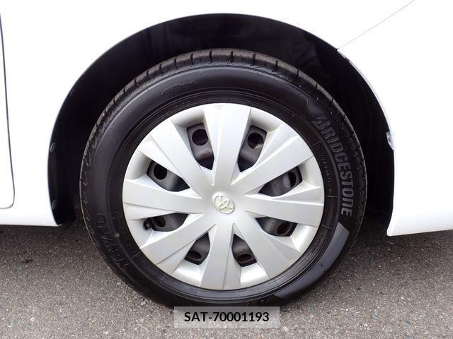 Toyota COROLLA AXIO 2016-07 372798-22