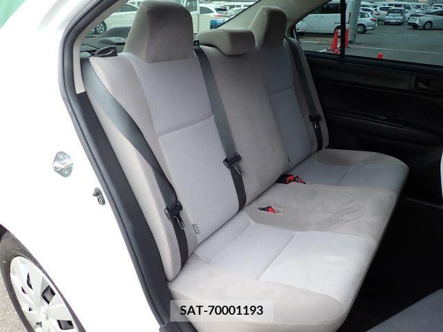Toyota COROLLA AXIO 2016-07 372798-17