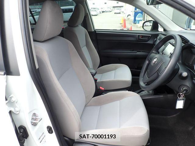 Toyota COROLLA AXIO 2016-07 372798-16